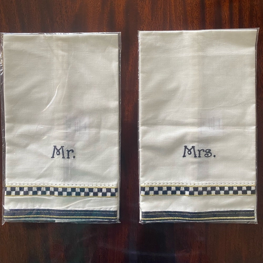 Mackenzie Childs linen guest towels